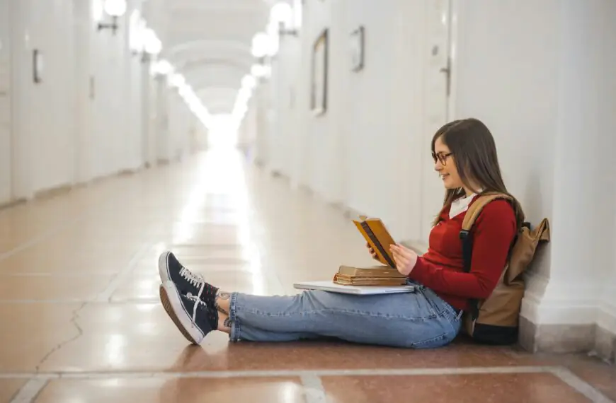college students brand community back to school
